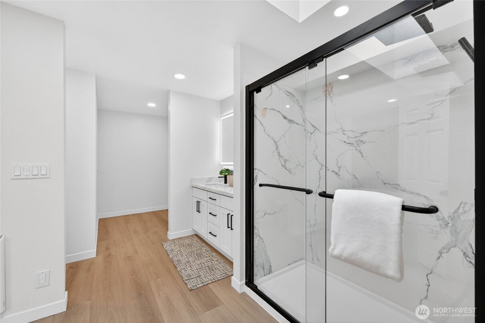 4515 SW Genesee Street , Seattle, WA 98116