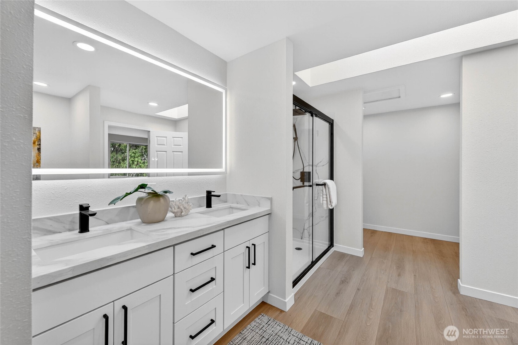 4515 SW Genesee Street , Seattle, WA 98116