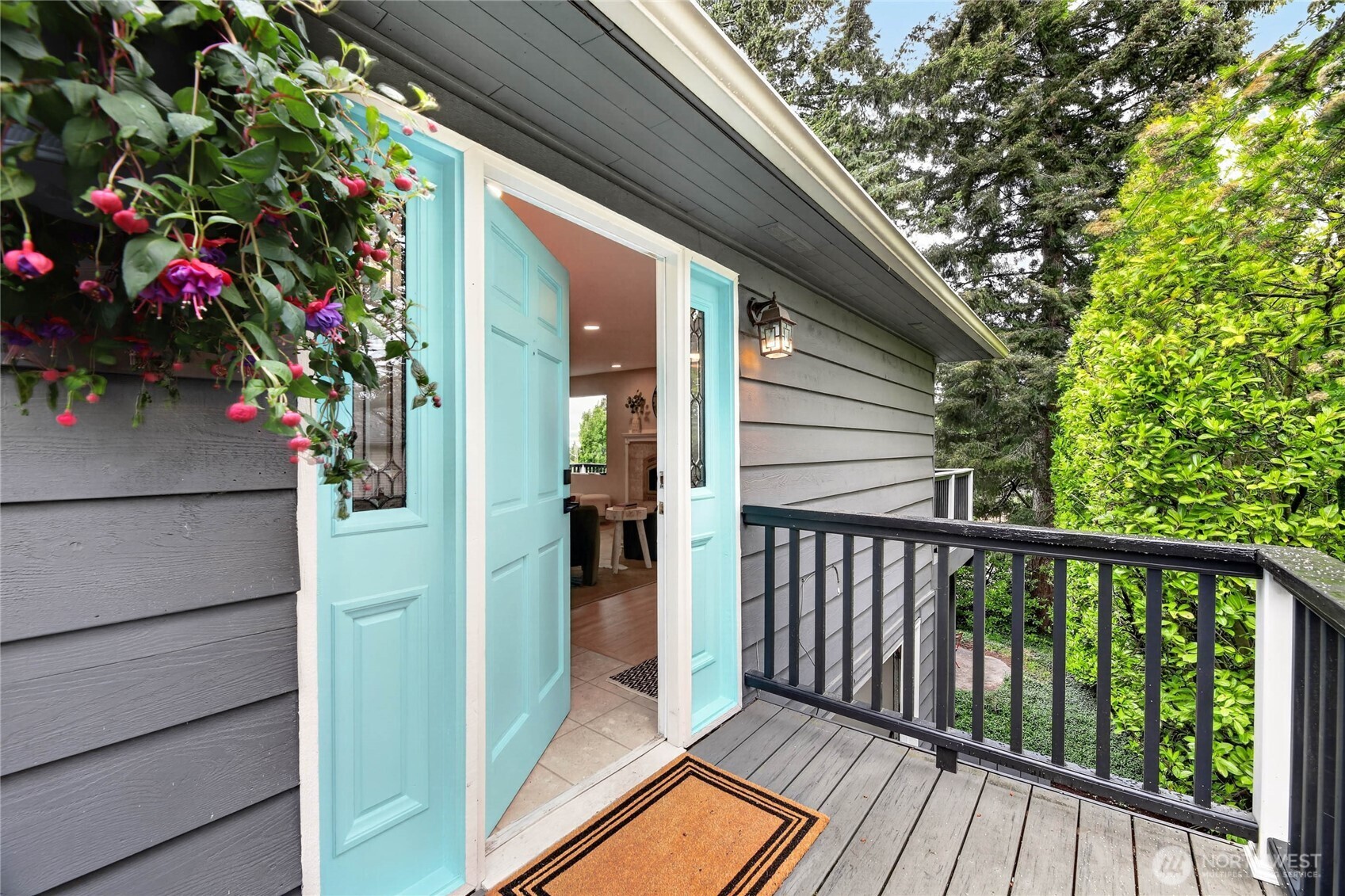4515 SW Genesee Street , Seattle, WA 98116