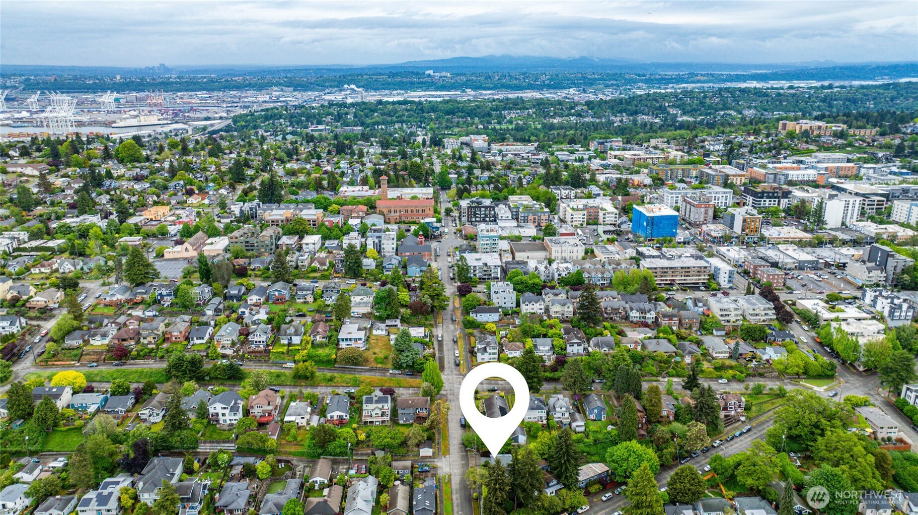 4515 SW Genesee Street , Seattle, WA 98116