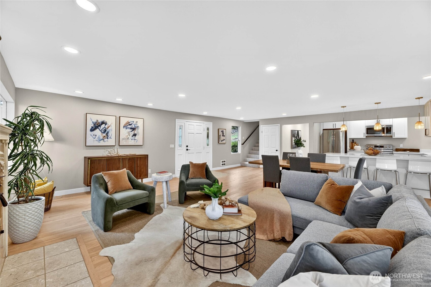 4515 SW Genesee Street , Seattle, WA 98116