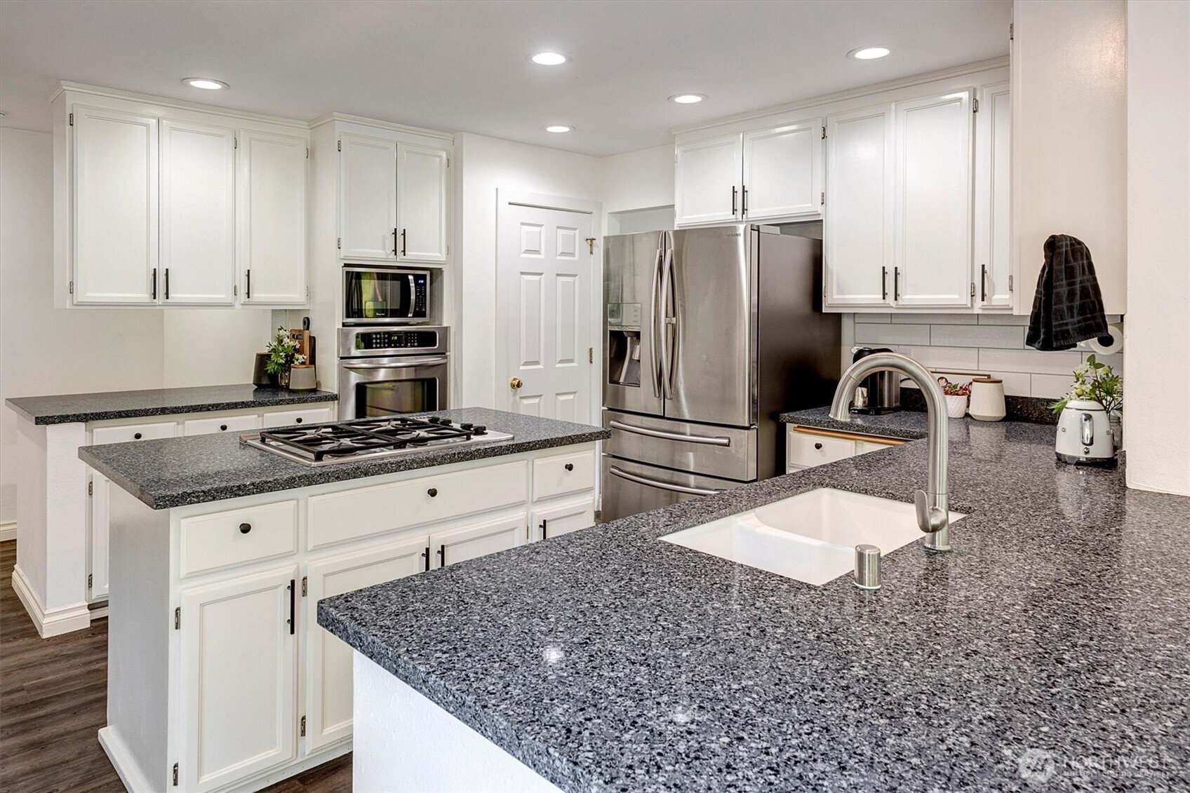 225 SE 10th Circle , North Bend, WA 98045