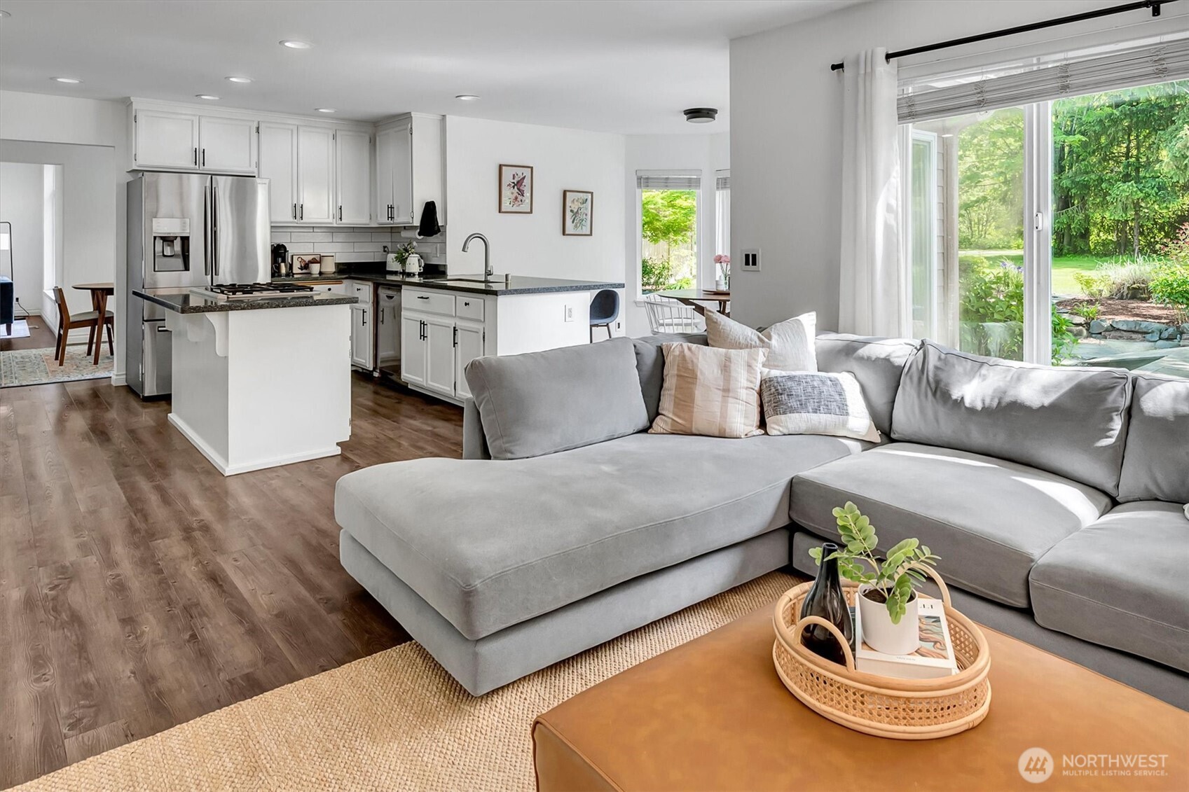 225 SE 10th Circle , North Bend, WA 98045