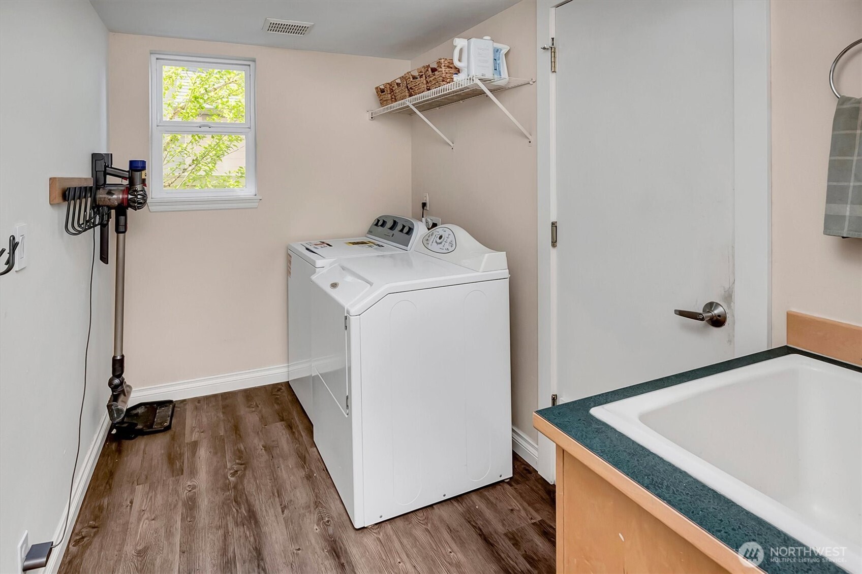 225 SE 10th Circle , North Bend, WA 98045