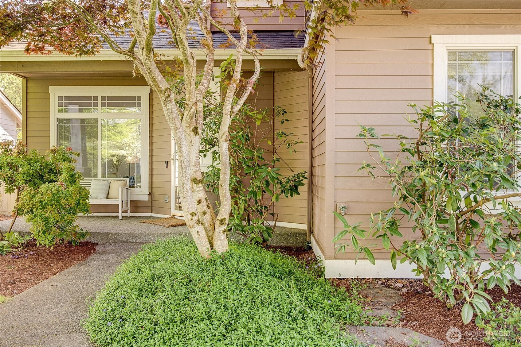 225 SE 10th Circle , North Bend, WA 98045