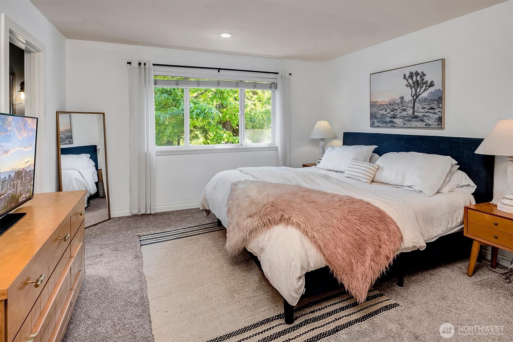 225 SE 10th Circle , North Bend, WA 98045