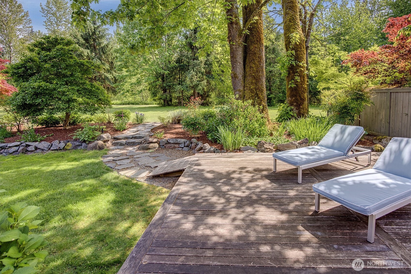 225 SE 10th Circle , North Bend, WA 98045