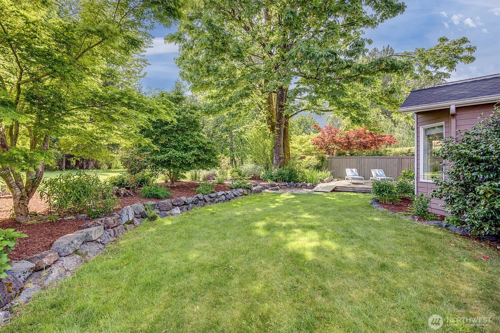 225 SE 10th Circle , North Bend, WA 98045
