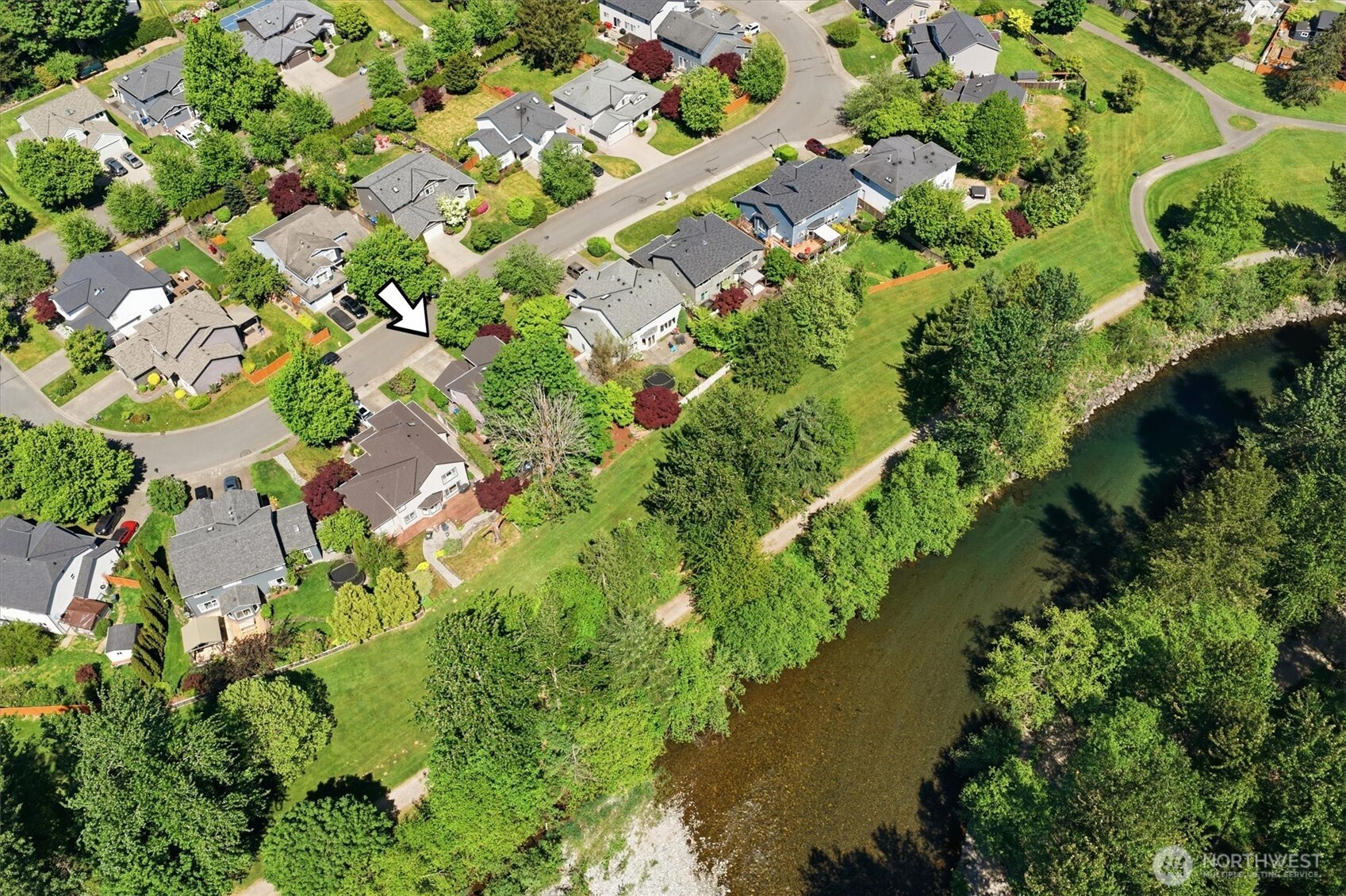 225 SE 10th Circle , North Bend, WA 98045