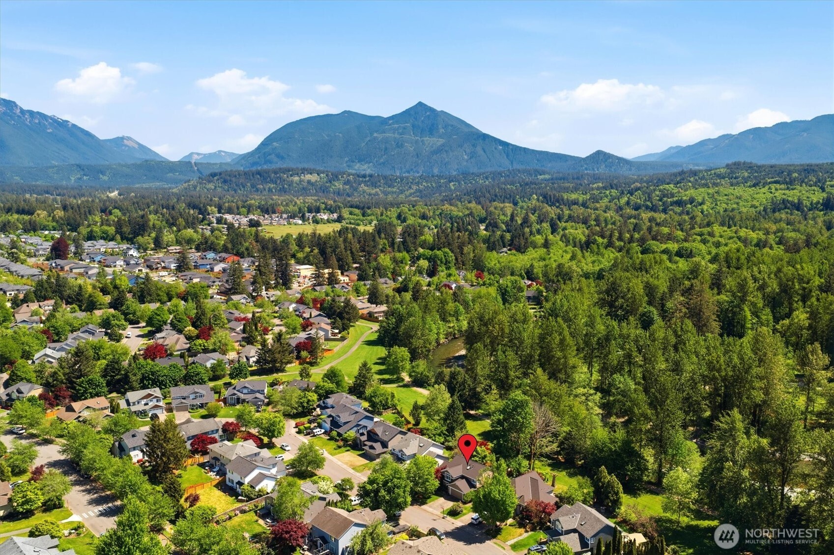 225 SE 10th Circle , North Bend, WA 98045