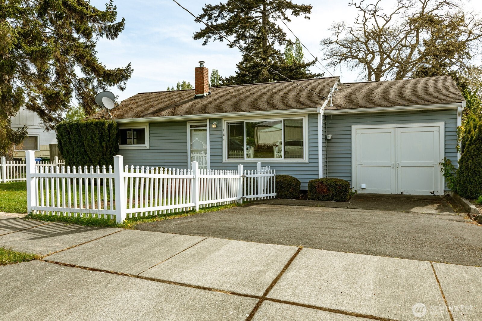164 NE Ernst , Oak Harbor, WA 98277