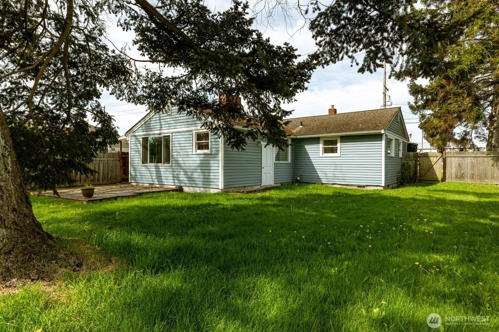 164 NE Ernst , Oak Harbor, WA 98277