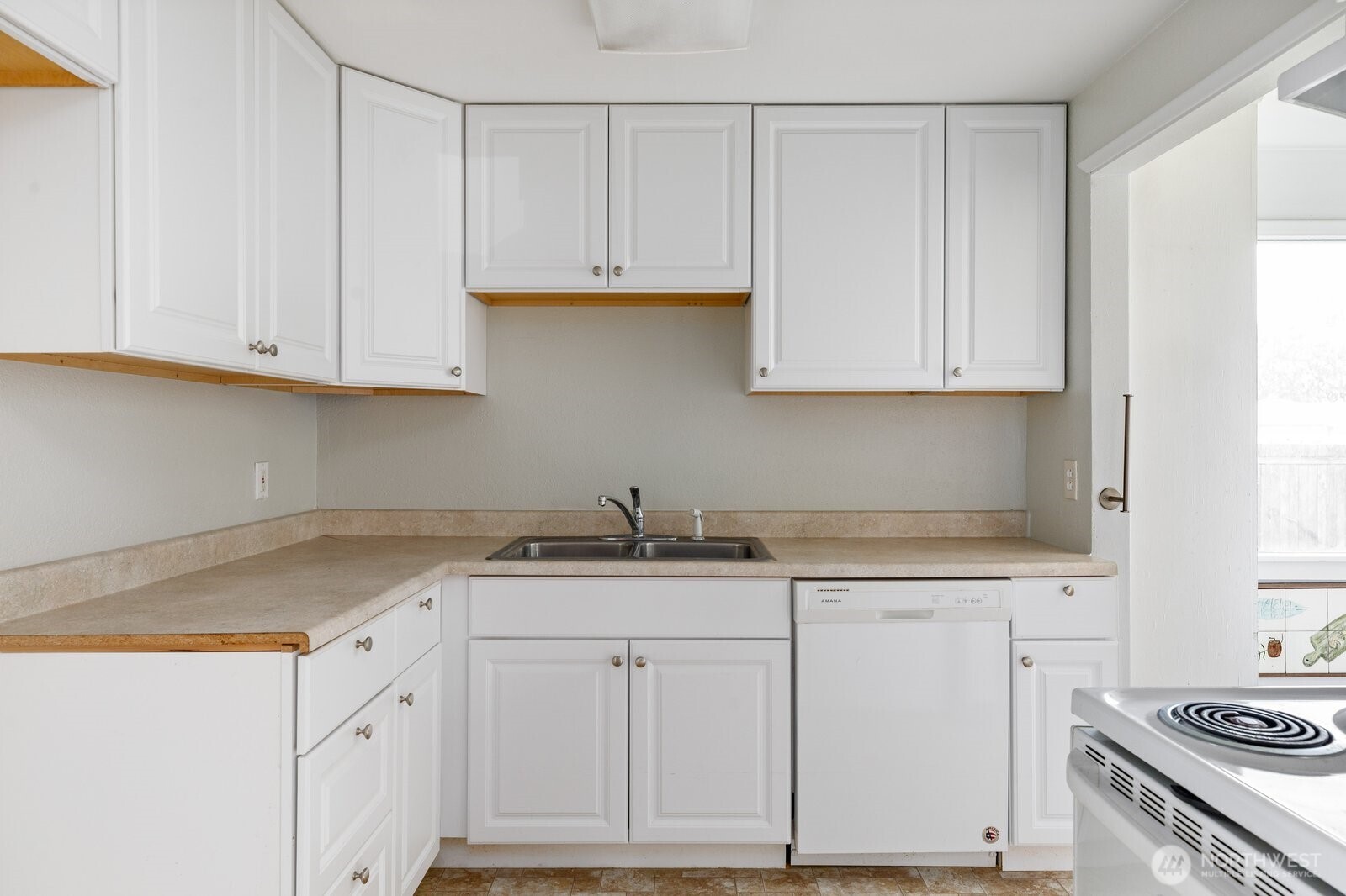 164 NE Ernst , Oak Harbor, WA 98277