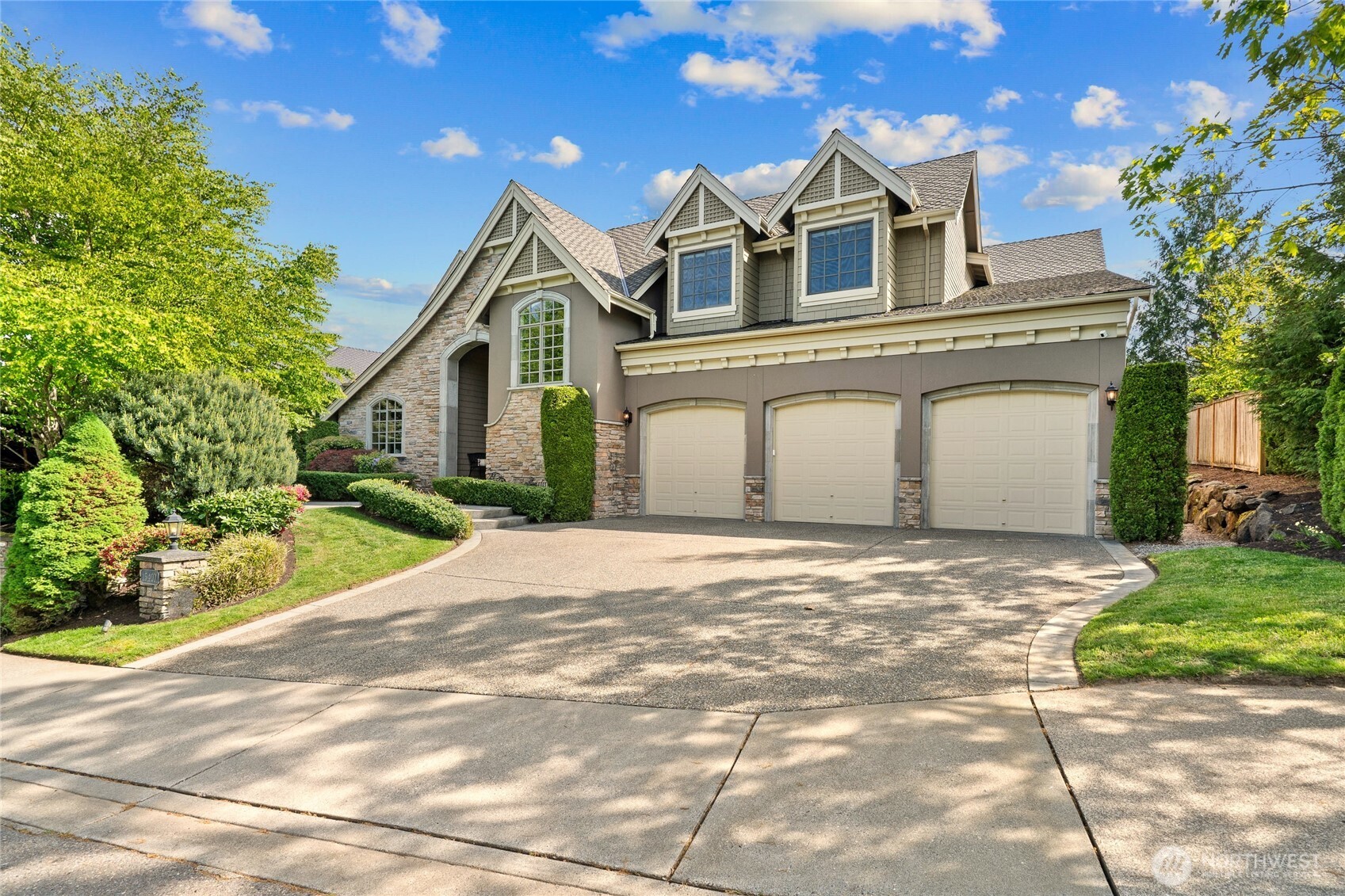 15407 SE 80th Street , Newcastle, WA 98059
