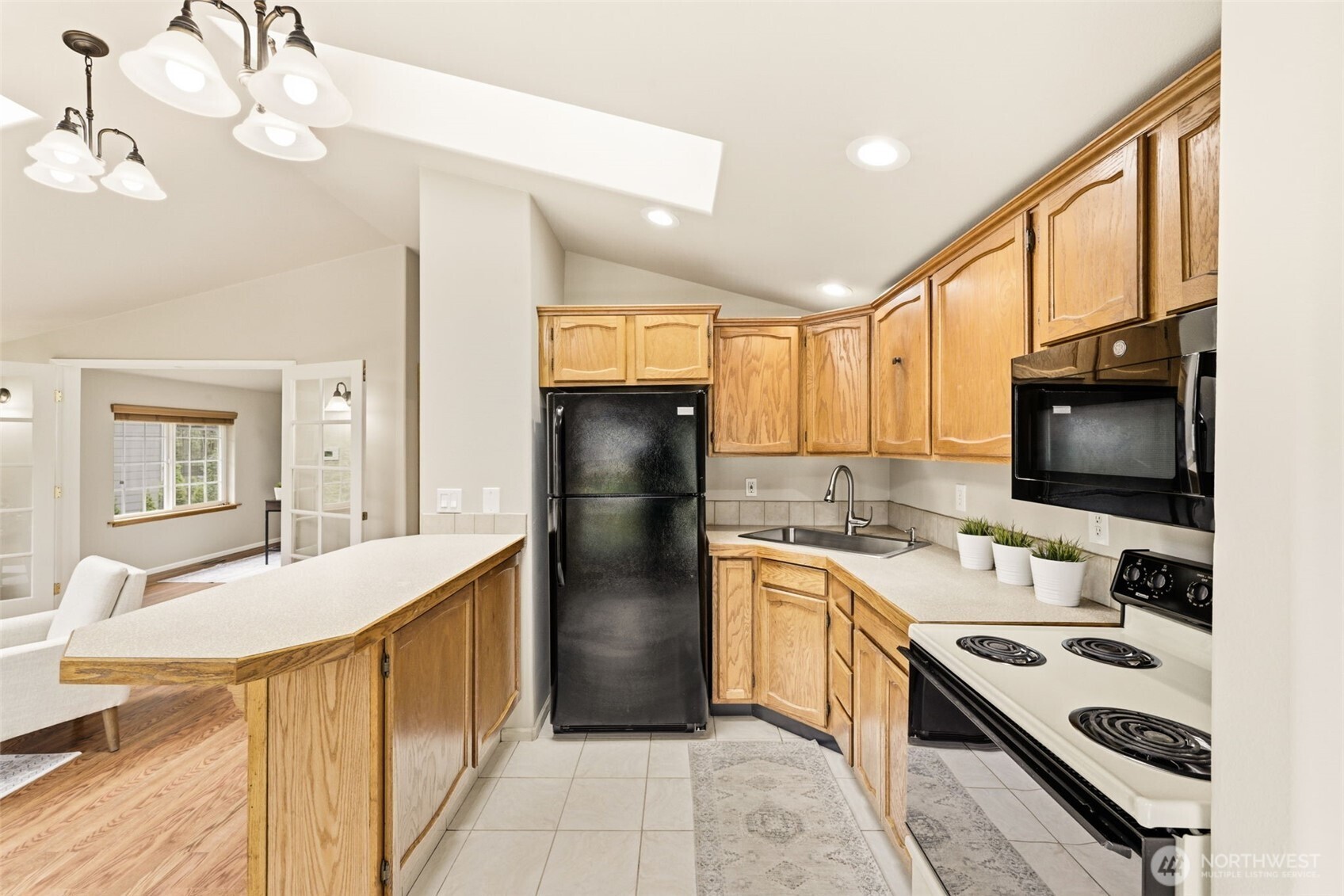 29250 218th Place SE, Black Diamond, WA 98010