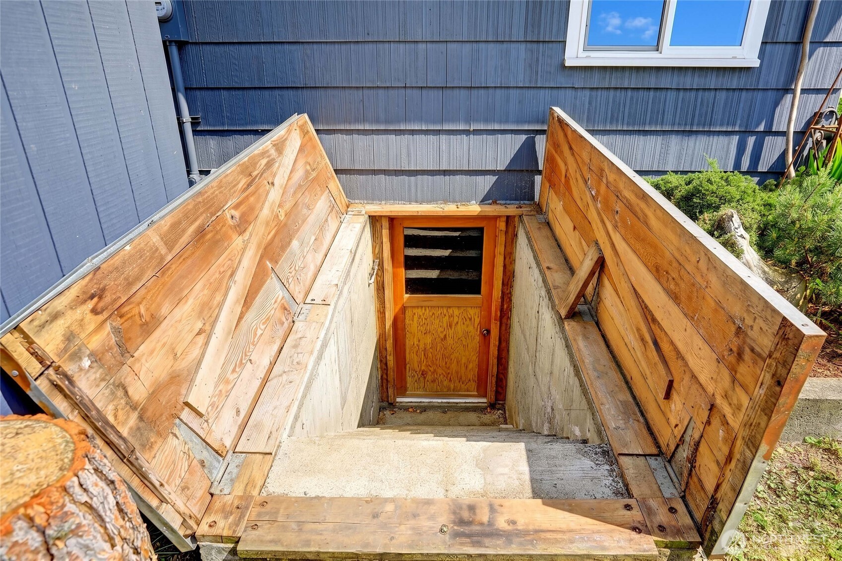 620 Moe Road , Camano Island, WA 98282