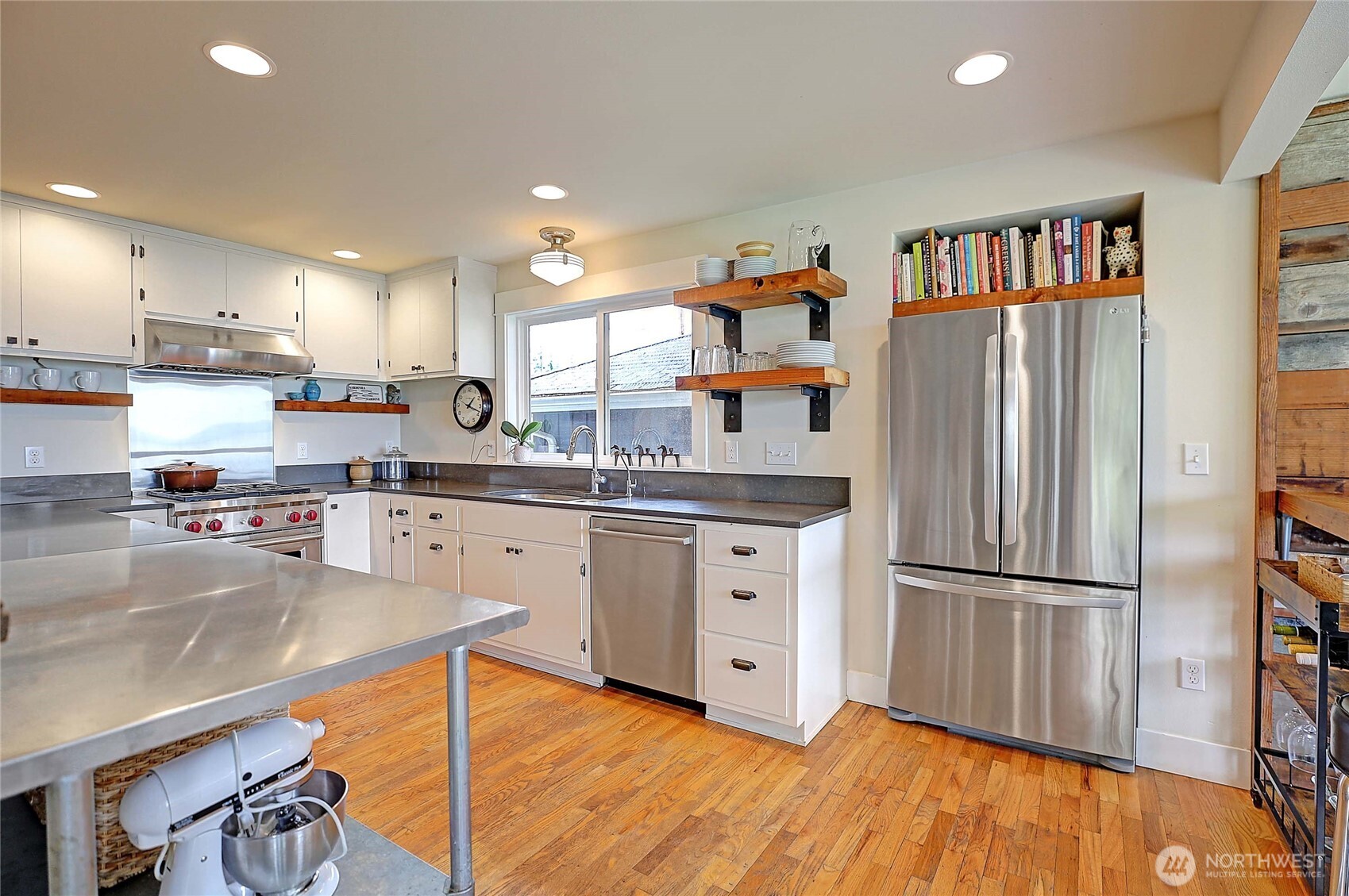 620 Moe Road , Camano Island, WA 98282
