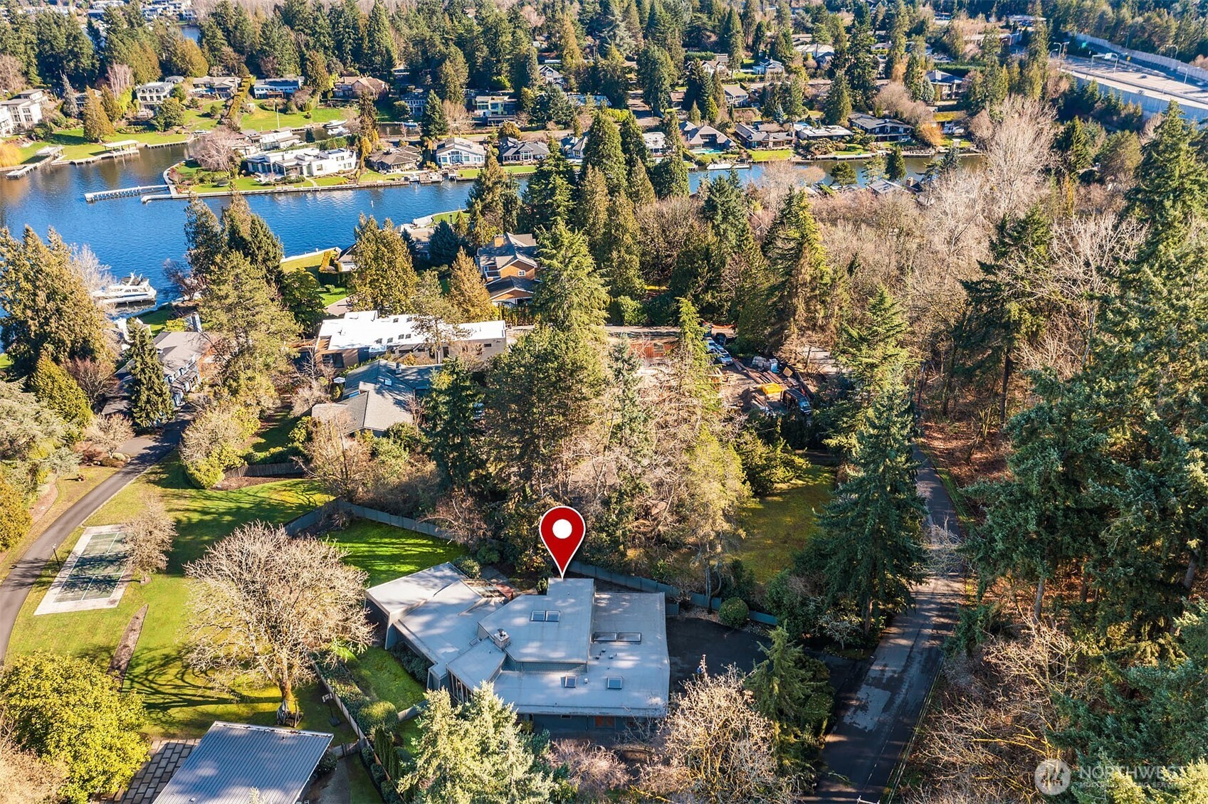 7816 NE 32nd Street , Medina, WA 98039
