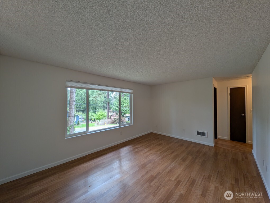 18249 24th Avenue NE, Shoreline, WA 98155