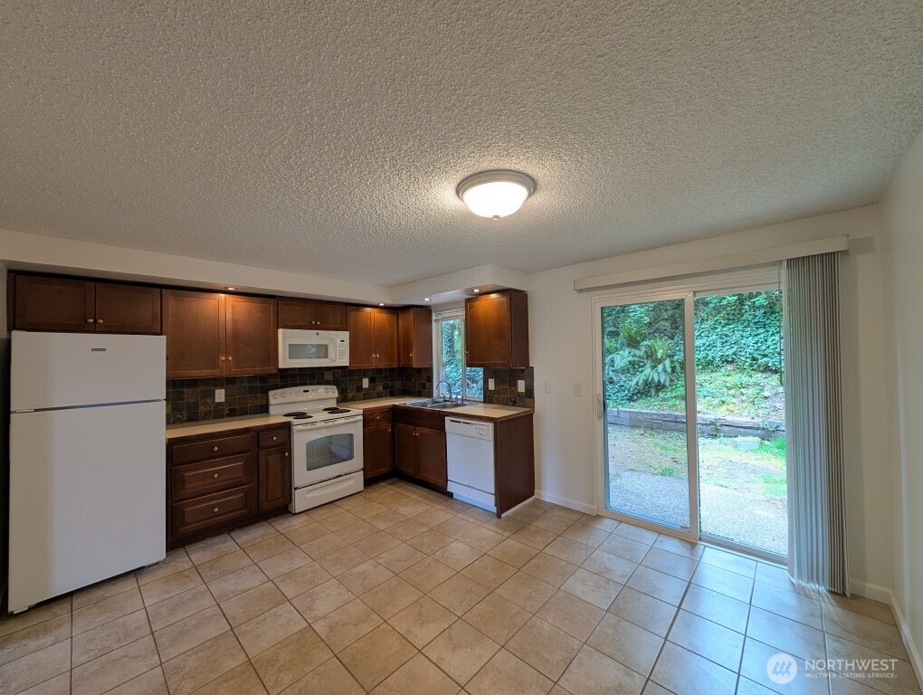 18249 24th Avenue NE, Shoreline, WA 98155