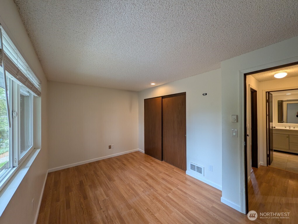 18249 24th Avenue NE, Shoreline, WA 98155