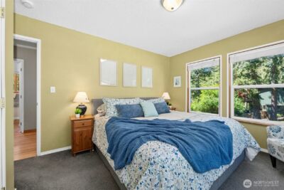 711 Eagle Cliff Rd NE, Bainbridge Island, WA 98110 - Photo 11