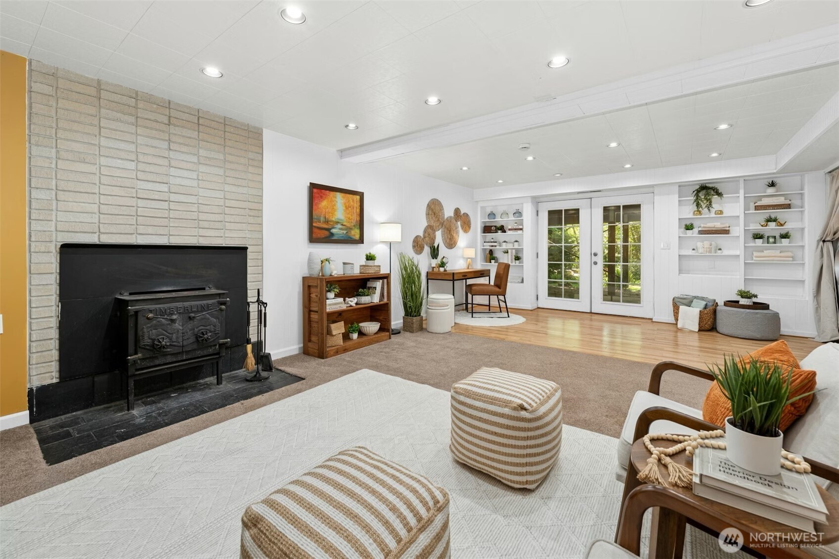 711 Eagle Cliff Rd NE, Bainbridge Island, WA 98110