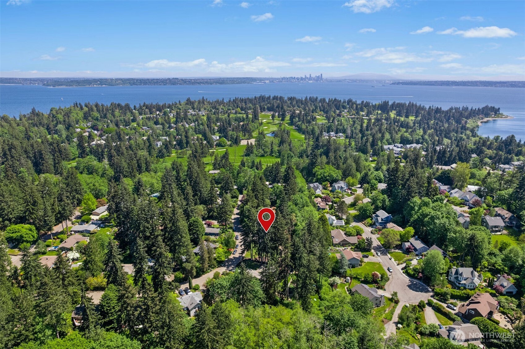 711 Eagle Cliff Rd NE, Bainbridge Island, WA 98110