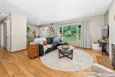 711 Eagle Cliff Rd NE, Bainbridge Island, WA 98110 - Photo 2