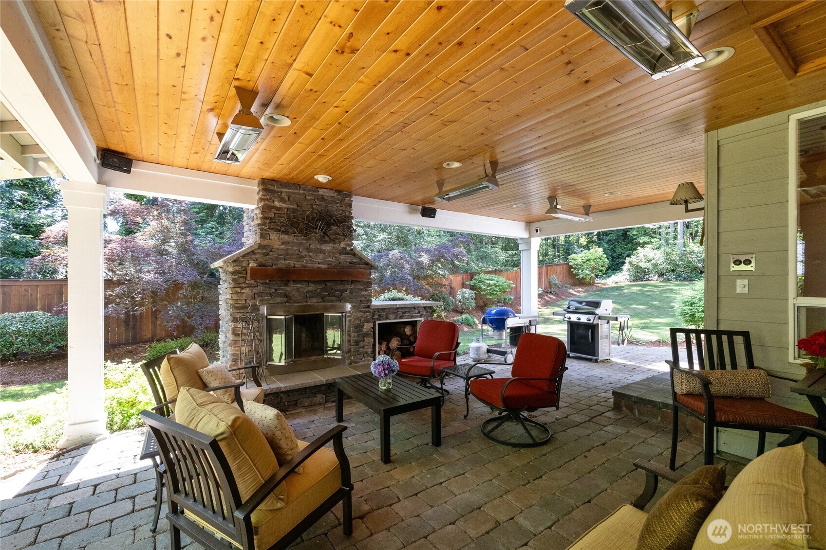 2106 28th Street Ct NW, Gig Harbor, WA 98335
