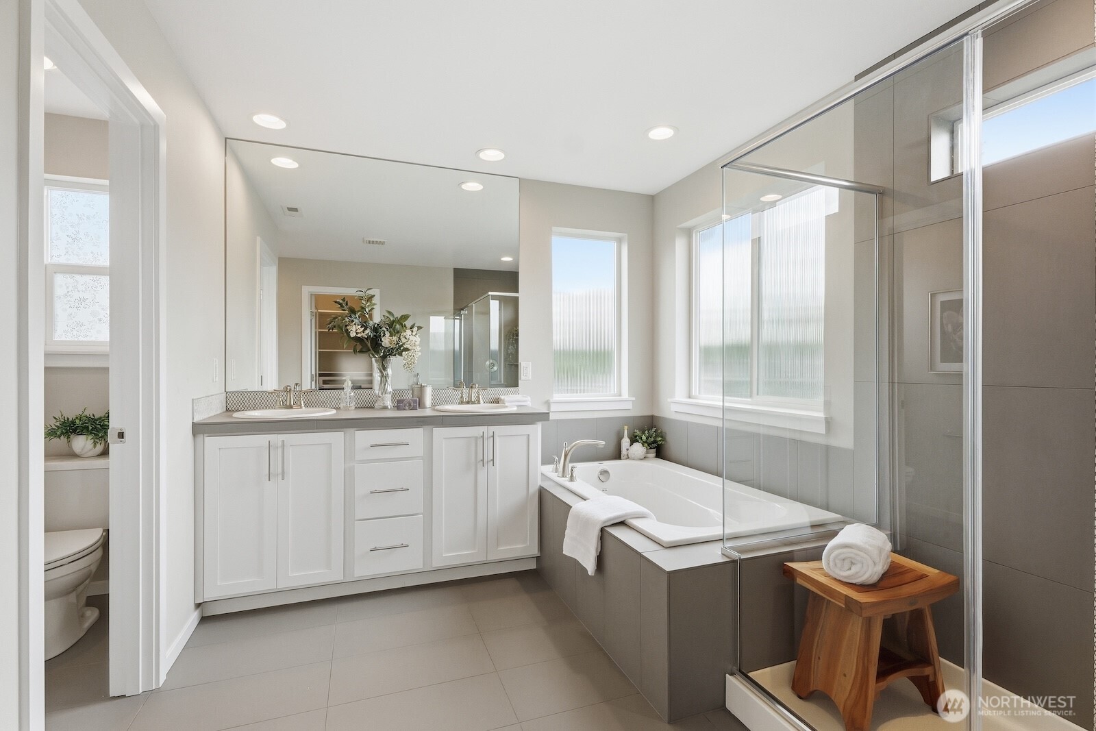 18216 137th Place SE, Renton, WA 98058