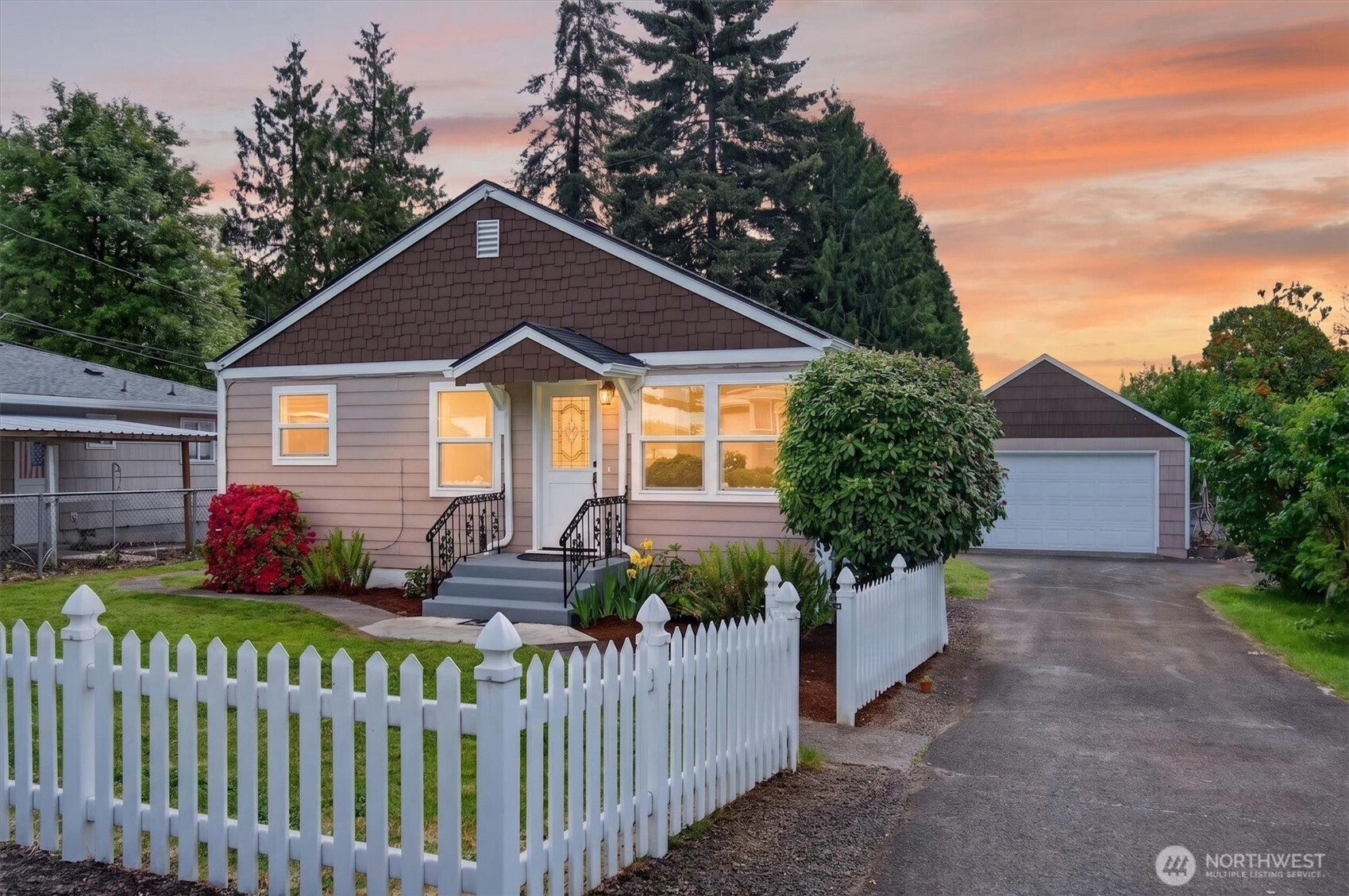 3 Pacific Place , Longview, WA 98632