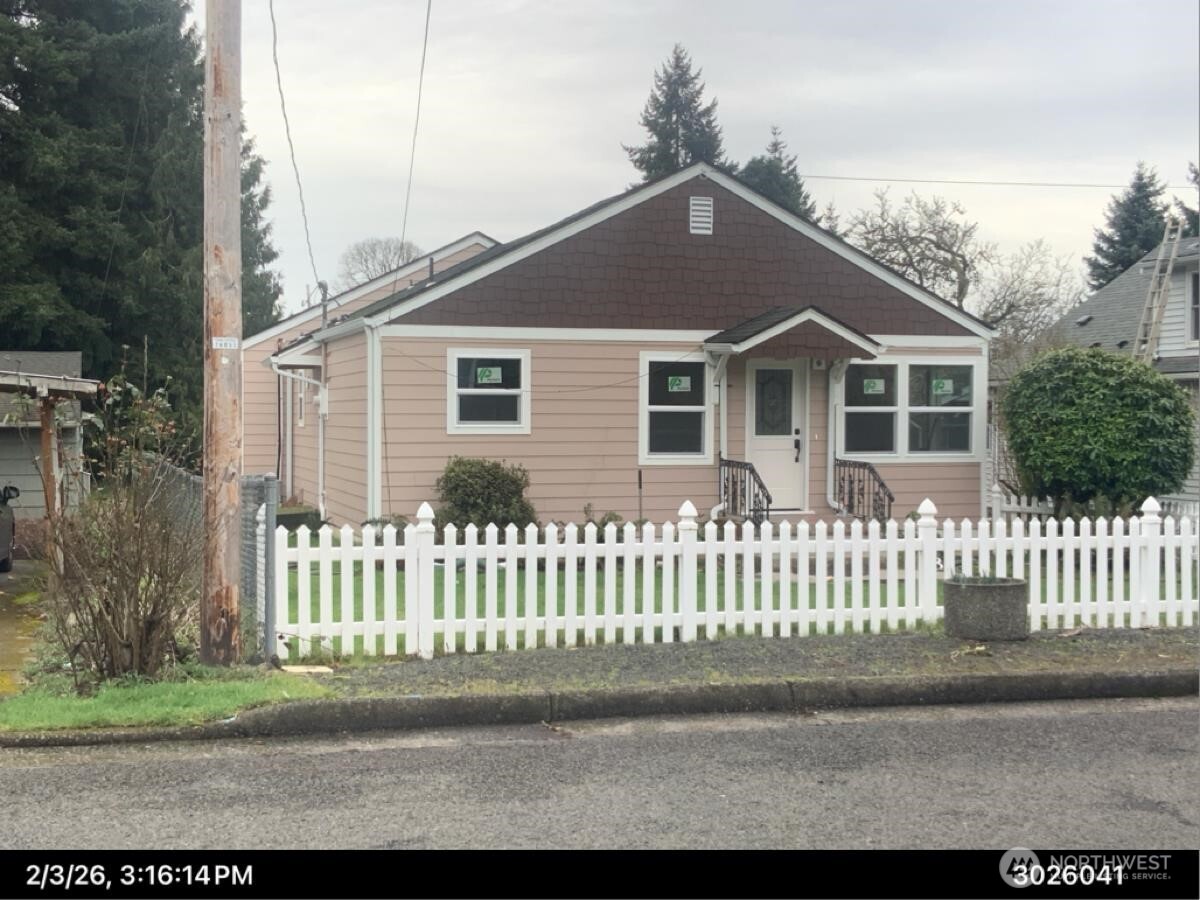 3 Pacific Place , Longview, WA 98632