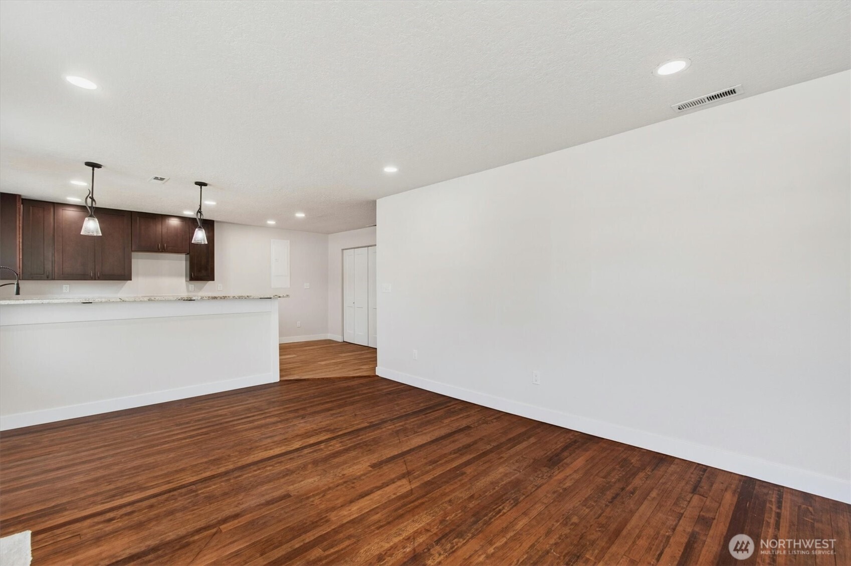 3 Pacific Place , Longview, WA 98632
