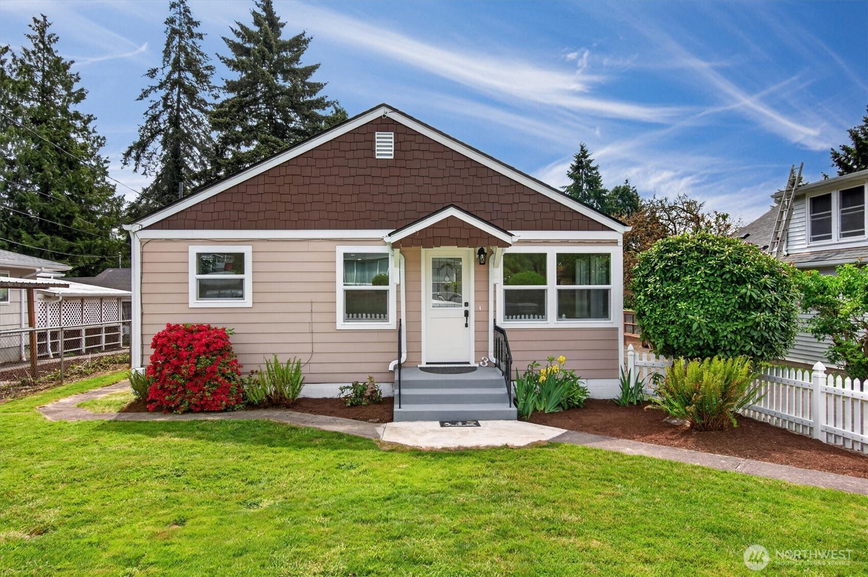 3 Pacific Place , Longview, WA 98632