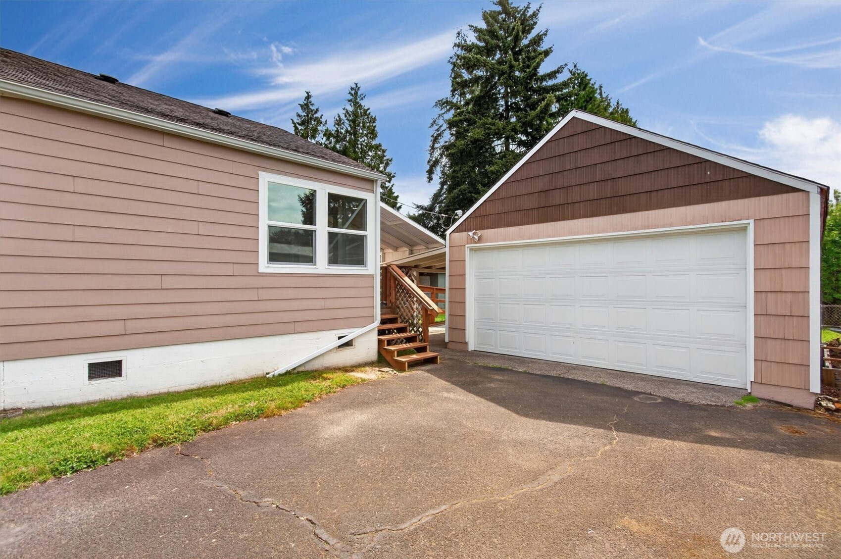 3 Pacific Place , Longview, WA 98632
