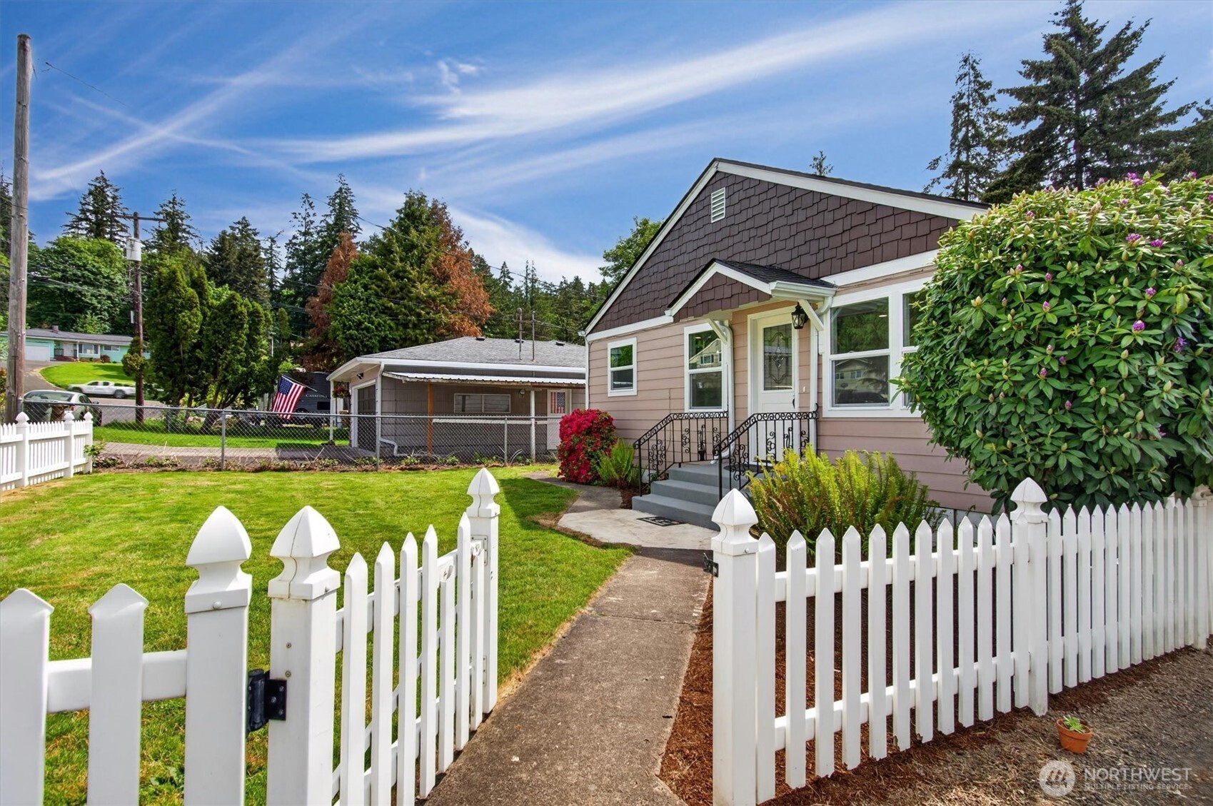 3 Pacific Place , Longview, WA 98632