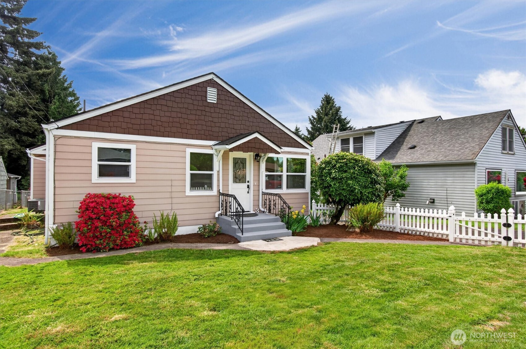 3 Pacific Place , Longview, WA 98632