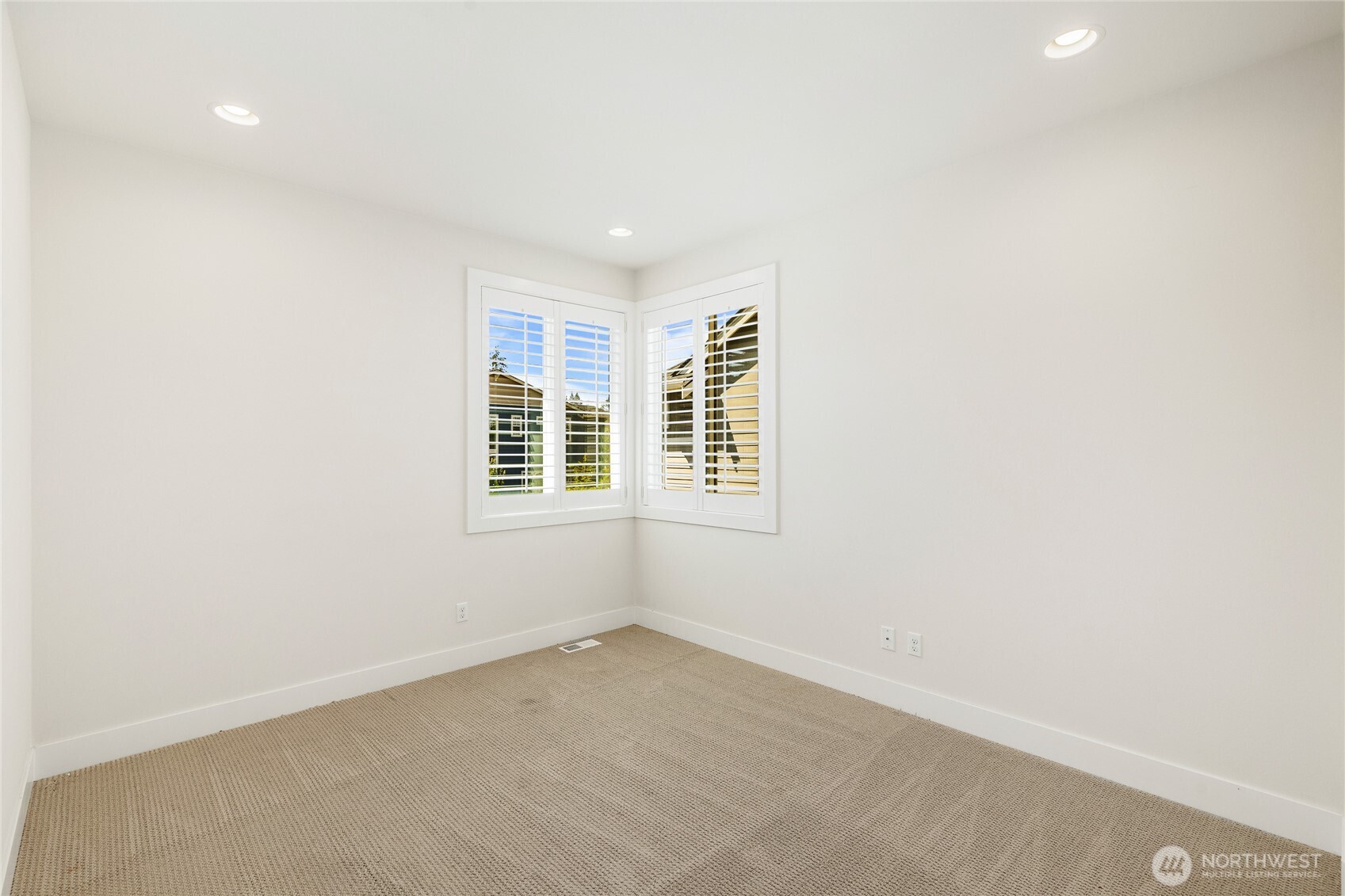 12160 173rd Place NE, Redmond, WA 98052