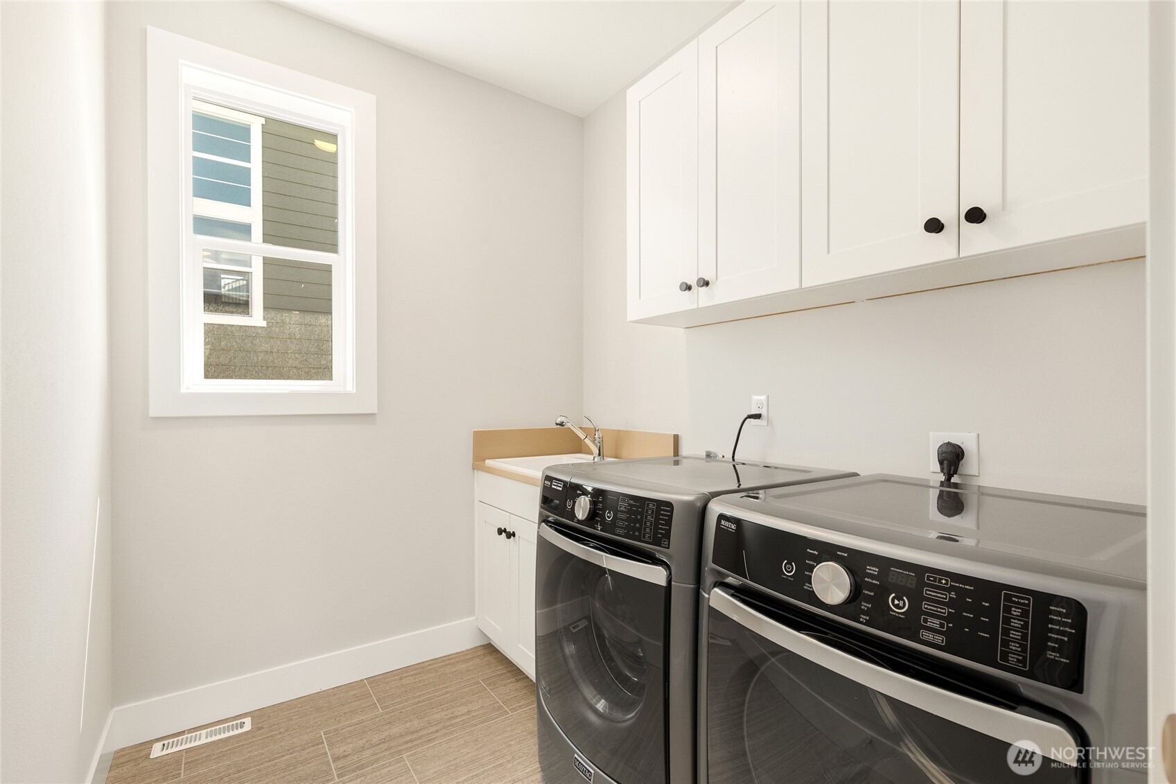 12160 173rd Place NE, Redmond, WA 98052