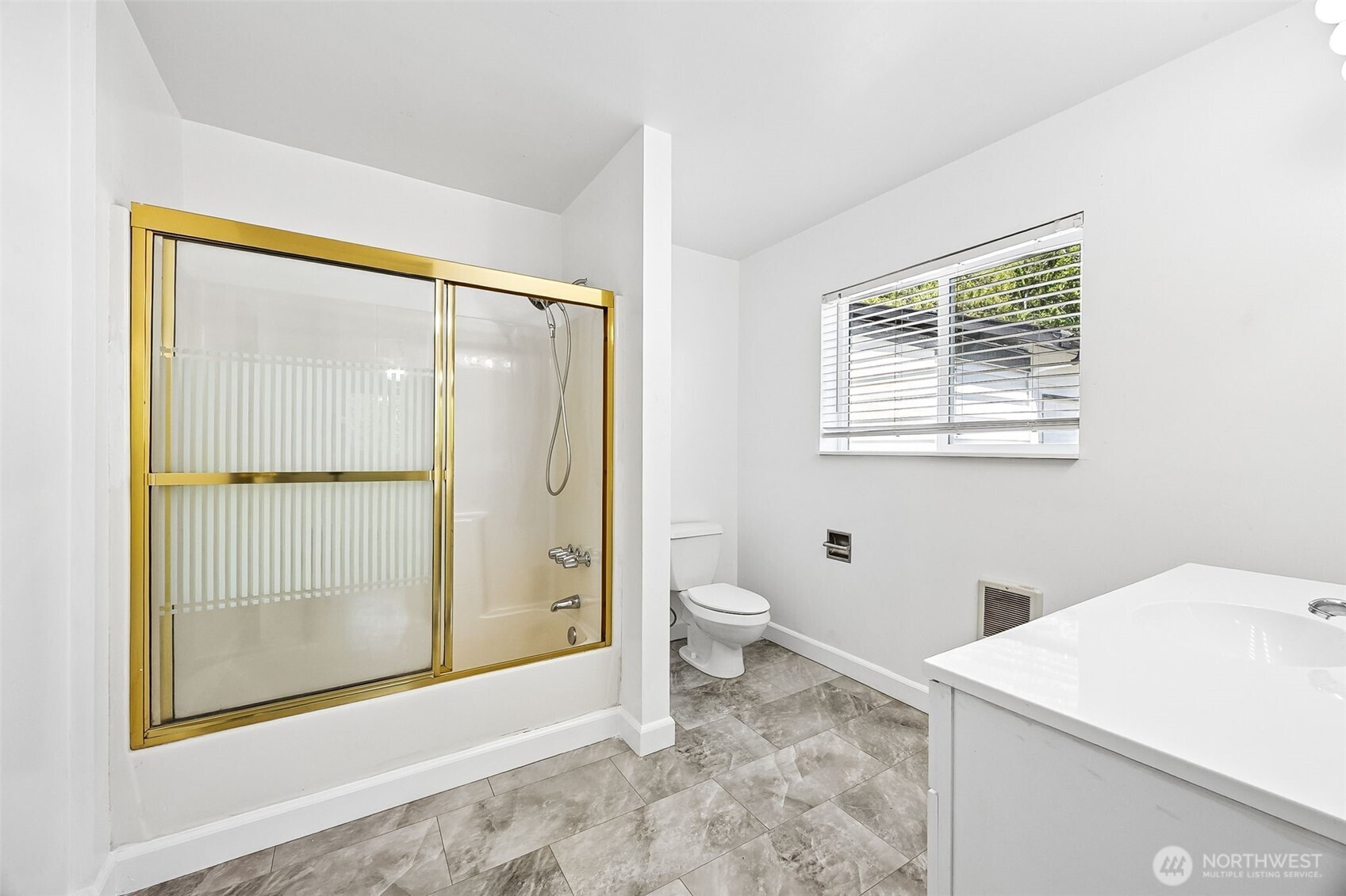 13710 Madrona Road SW, Port Orchard, WA 98367