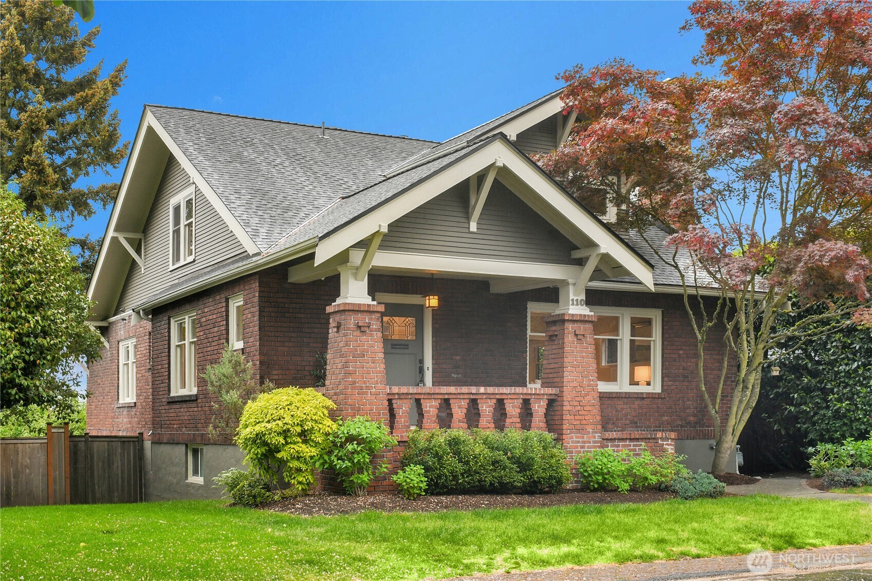 110 Smith Street , Seattle, WA 98109