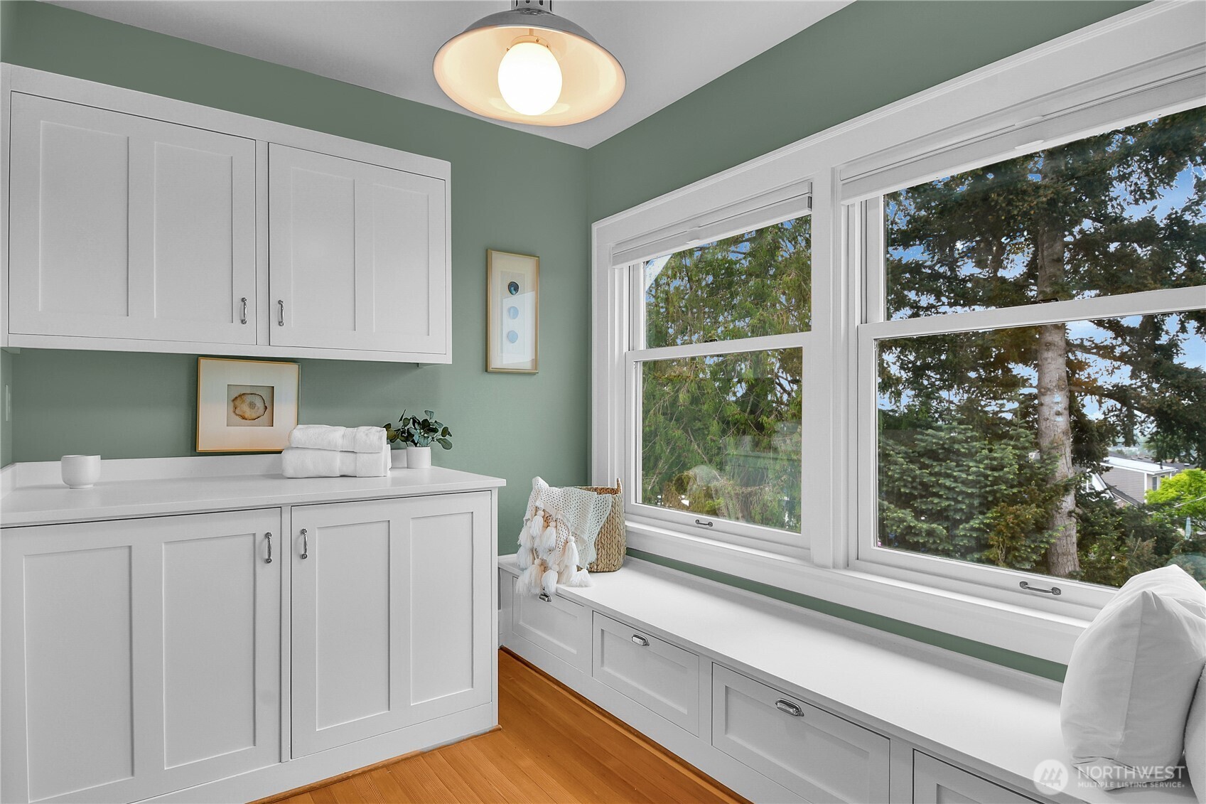 110 Smith Street , Seattle, WA 98109