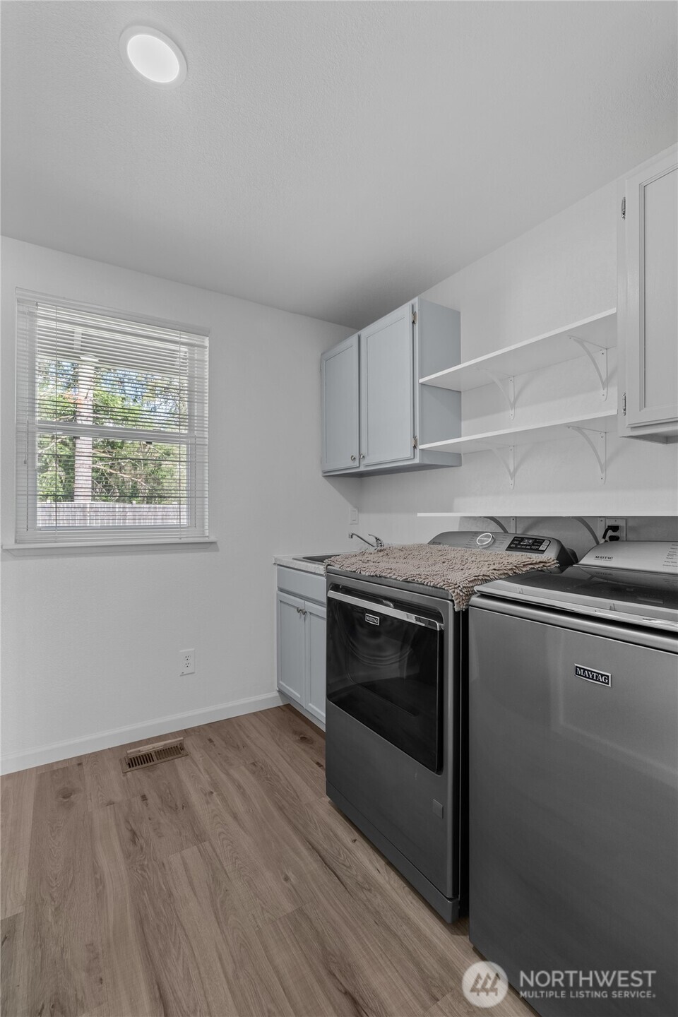 1012 Narnia Lane NW, Olympia, WA 98502
