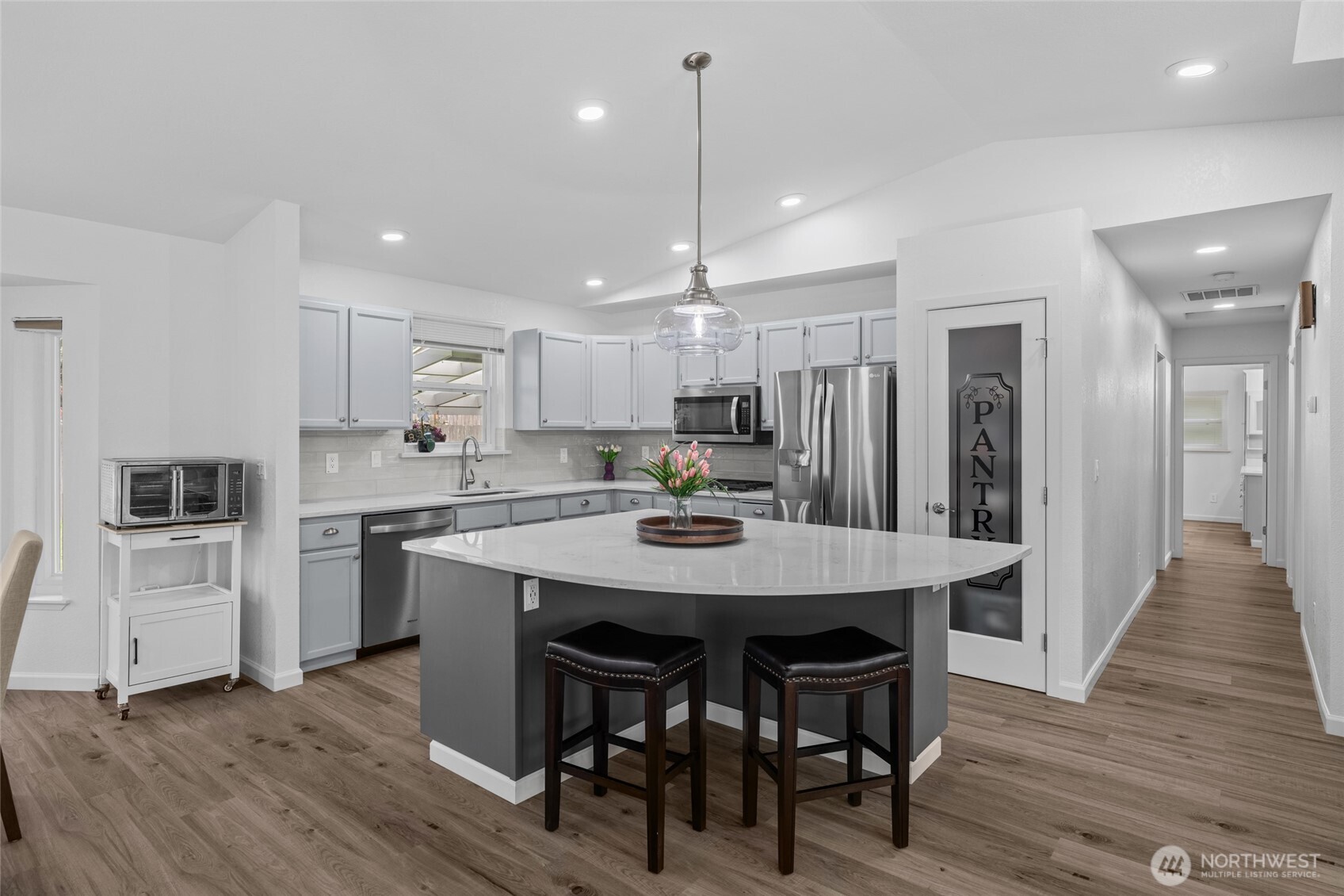1012 Narnia Lane NW, Olympia, WA 98502