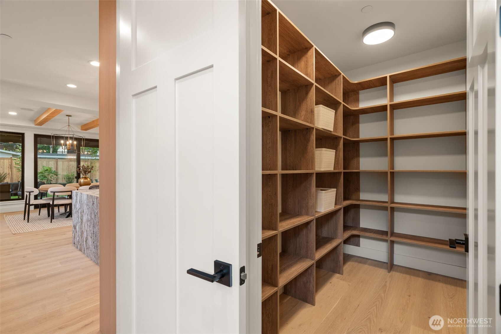 15327 SE 22nd Street , Bellevue, WA 98008