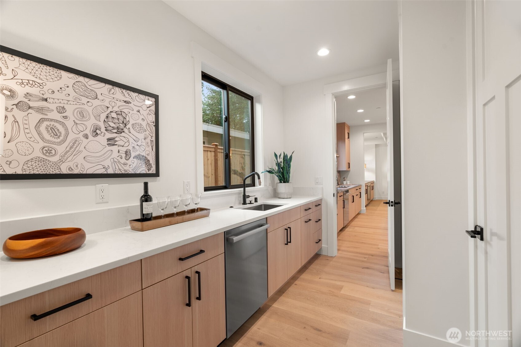 15327 SE 22nd Street , Bellevue, WA 98008