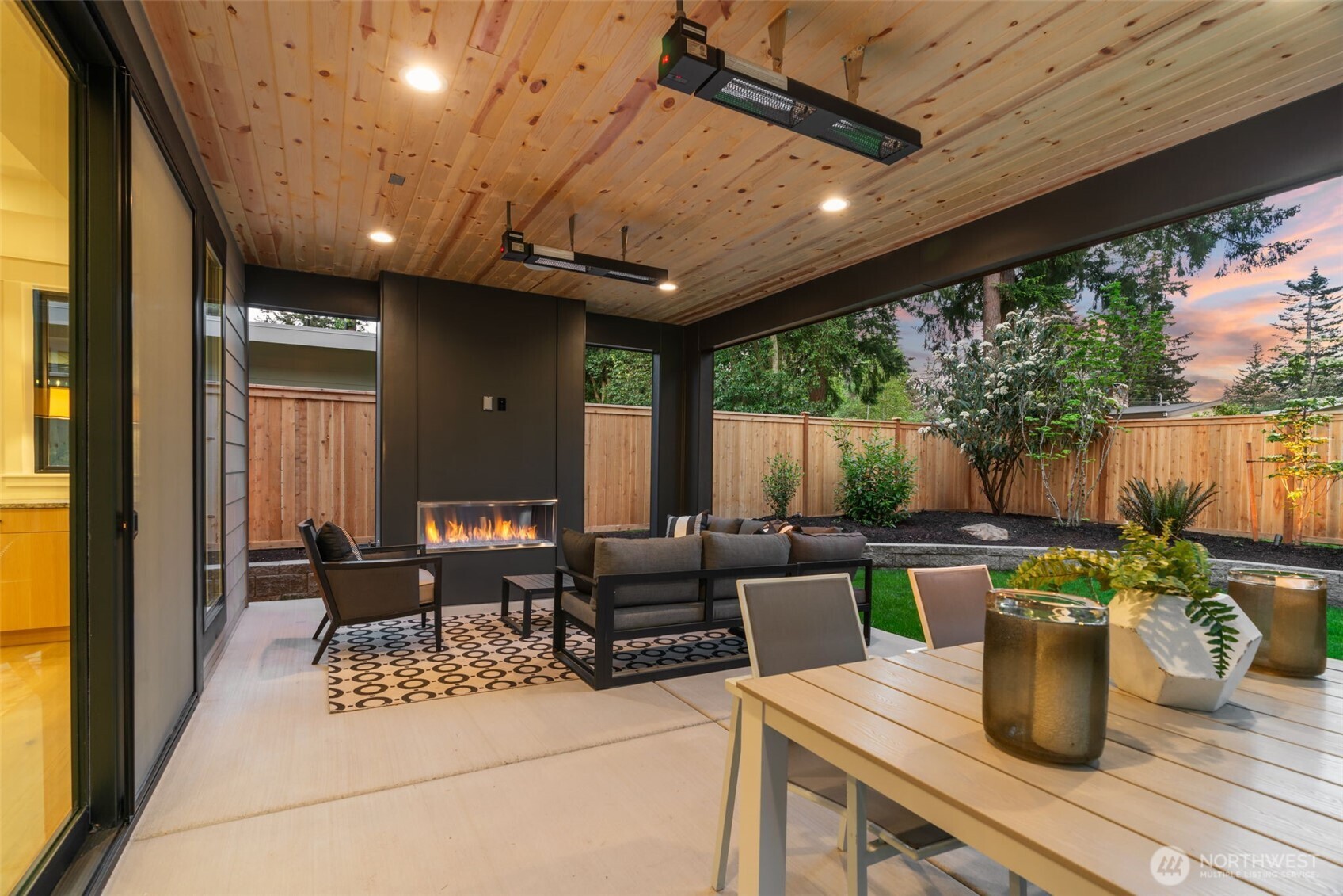 15327 SE 22nd Street , Bellevue, WA 98008