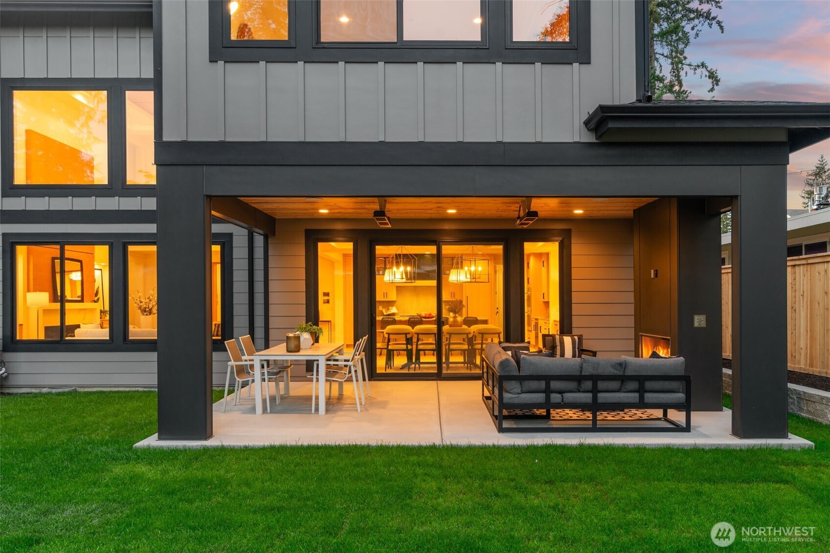 15327 SE 22nd Street , Bellevue, WA 98008