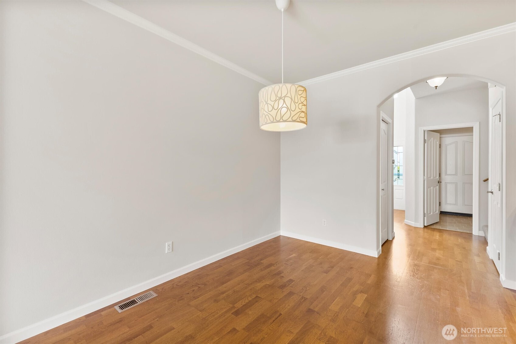 1149 Aaron Drive #B, Lynden, WA 98264
